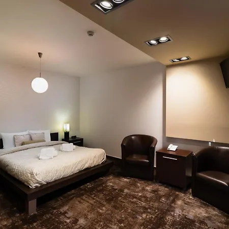 호텔 Panorama Aqualux With Free Parking 노비사드