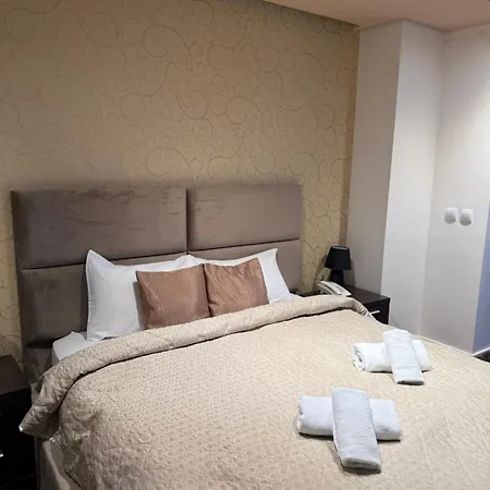 호텔 Panorama Aqualux With Free Parking 3*