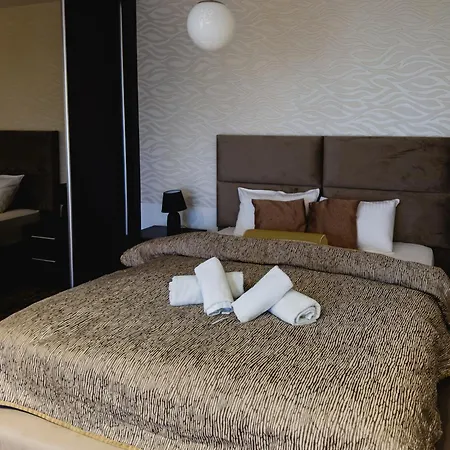호텔 Panorama Aqualux With Free Parking 3*