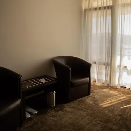 Panorama Aqualux With Free Parking Hotel