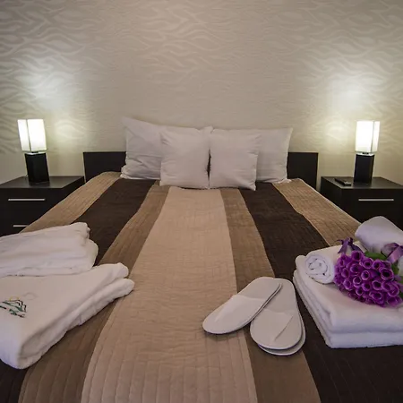 Panorama Aqualux With Free Parking Hotel