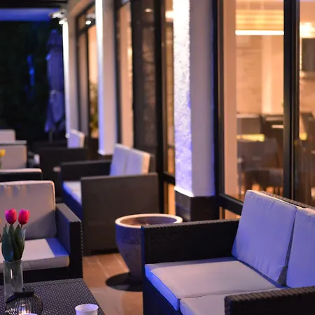 Hotel Panorama Aqualux With Free Parking Novi Sad