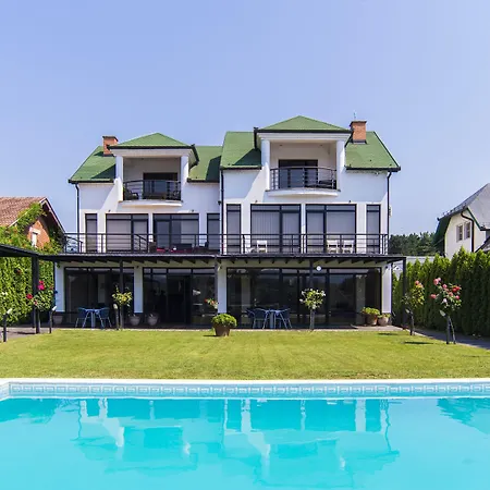 Hotel Panorama Aqualux With Free Parking Novi Sad